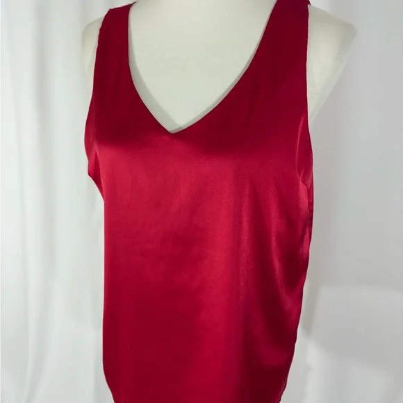 Ekouaer (Amazon)Red Sleeveless V-Neck Top - Picture 2 of 5